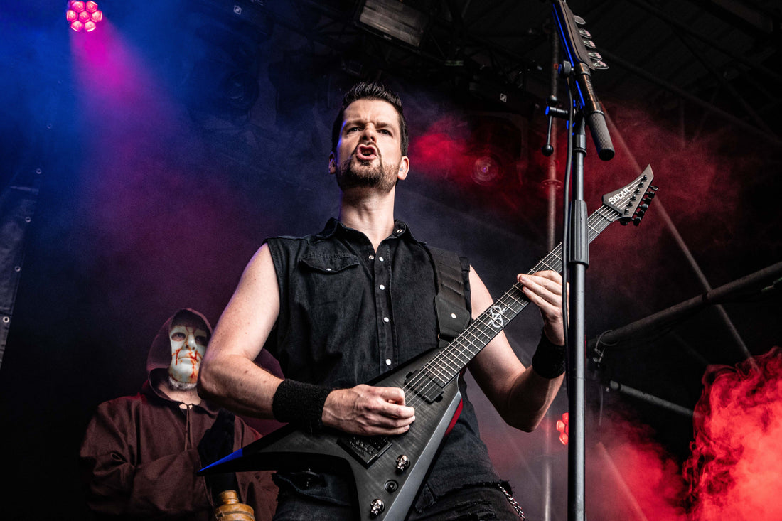 Justin Schut - MARTYR / PHRASING